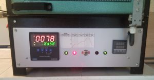 Piec hartowniczy z regulatorem manualnym i krzywą wypału