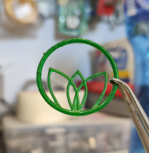oczyszczony wydruk 3d z drukarki żywicznej SLA